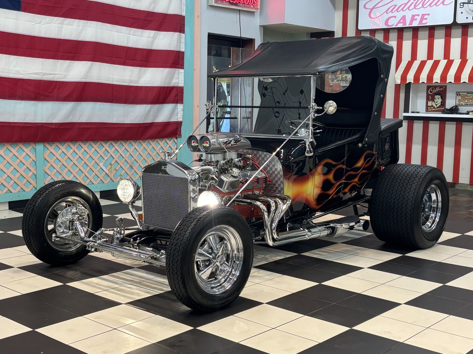 Ford-T-Bucket-1925-Black