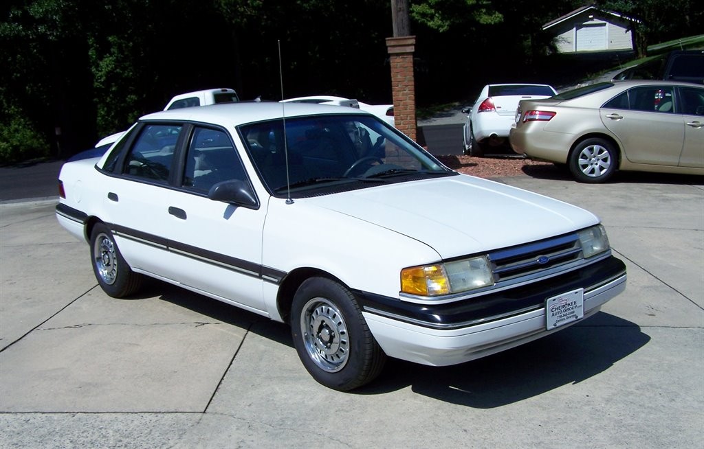 Ford-Tempo-1991-Sedan-Grey