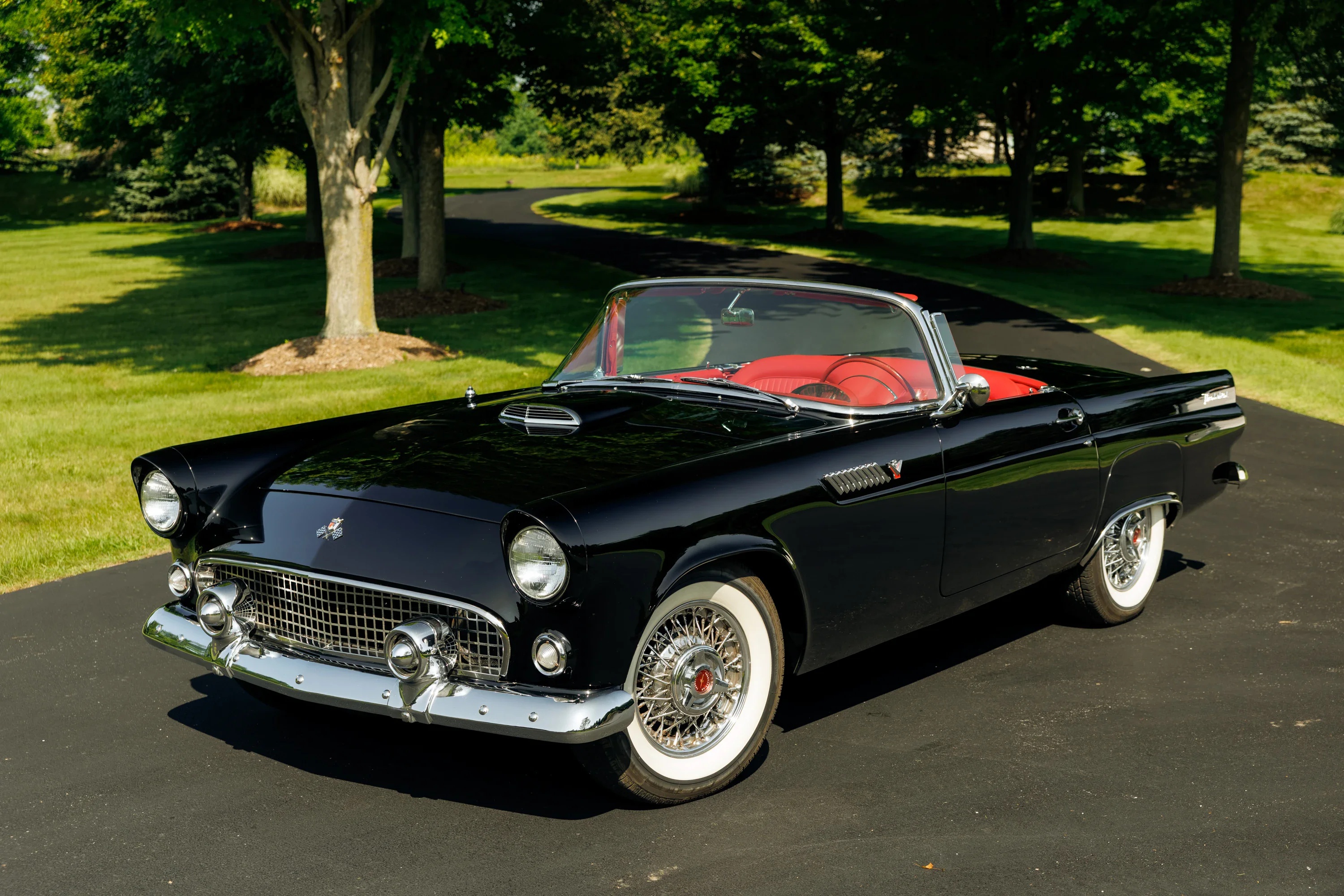 Ford-Thunderbird-1955-Black-Red