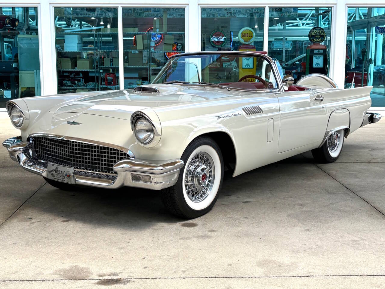 Ford-Thunderbird-1957-Colonial-White-Red