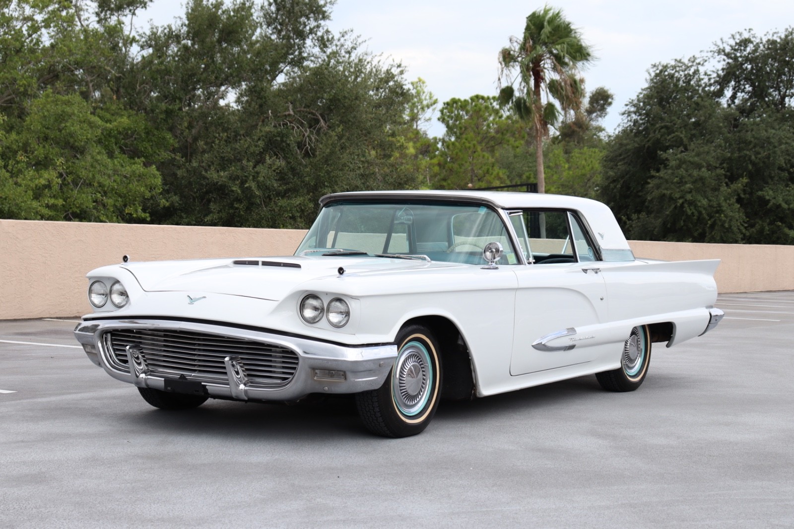 Ford-Thunderbird-1959-Coupe-Blue