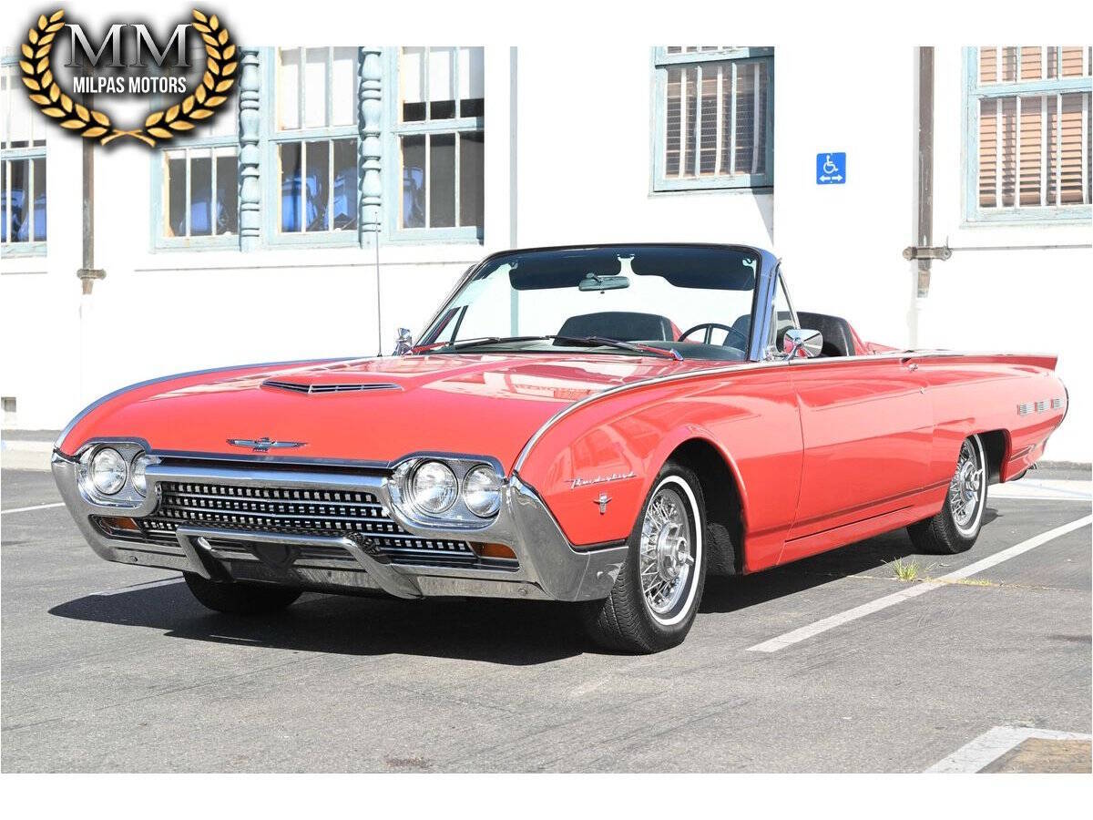 Ford-Thunderbird-1962-Red-Black