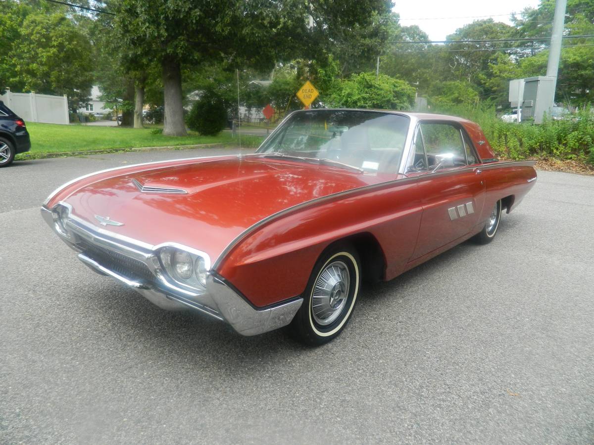 Ford-Thunderbird-1963-Red