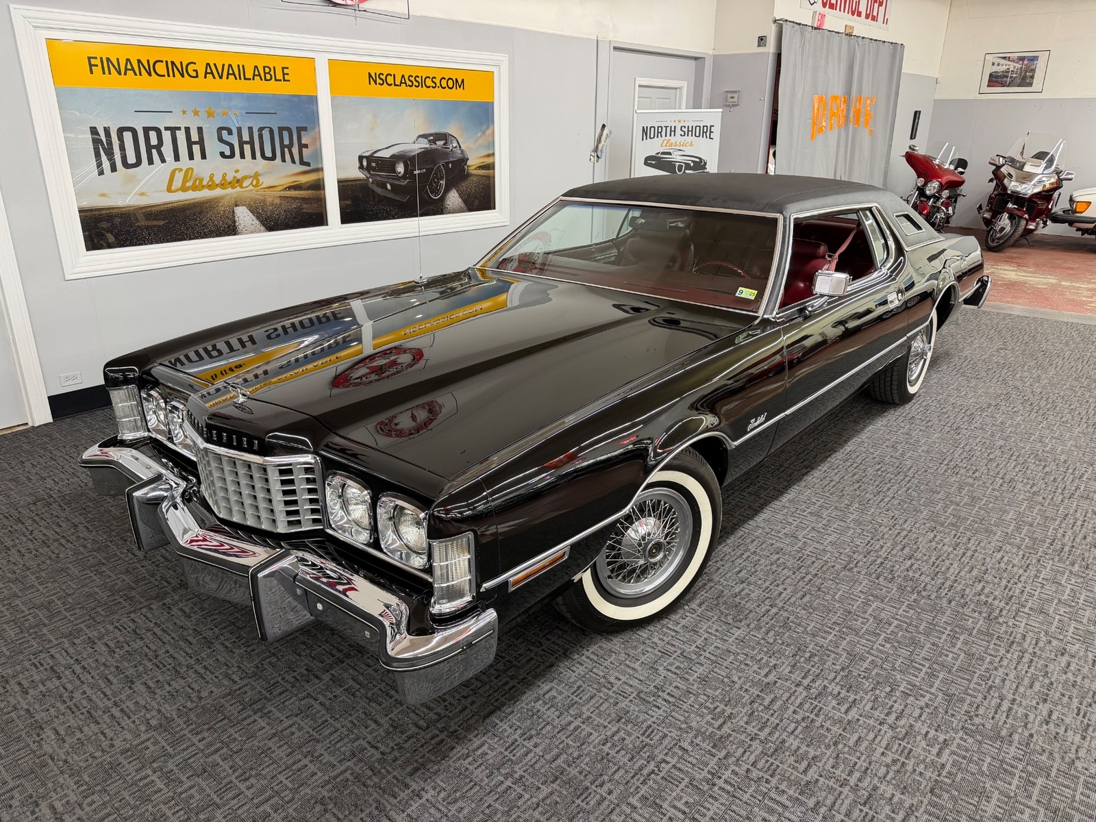 Ford-Thunderbird-1976-2-Door-Red