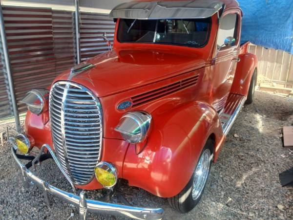 Ford-Truck-1939-Red