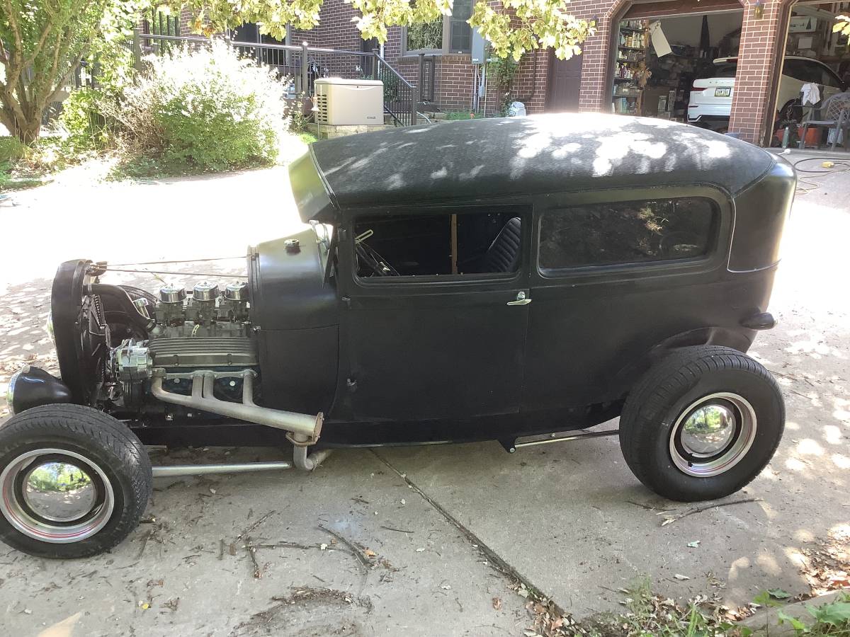 Ford-Tudor-1931-Black