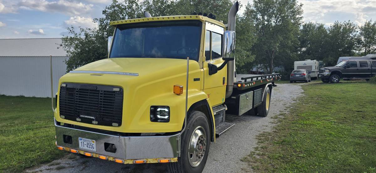 Freightliner-1995-Yellow