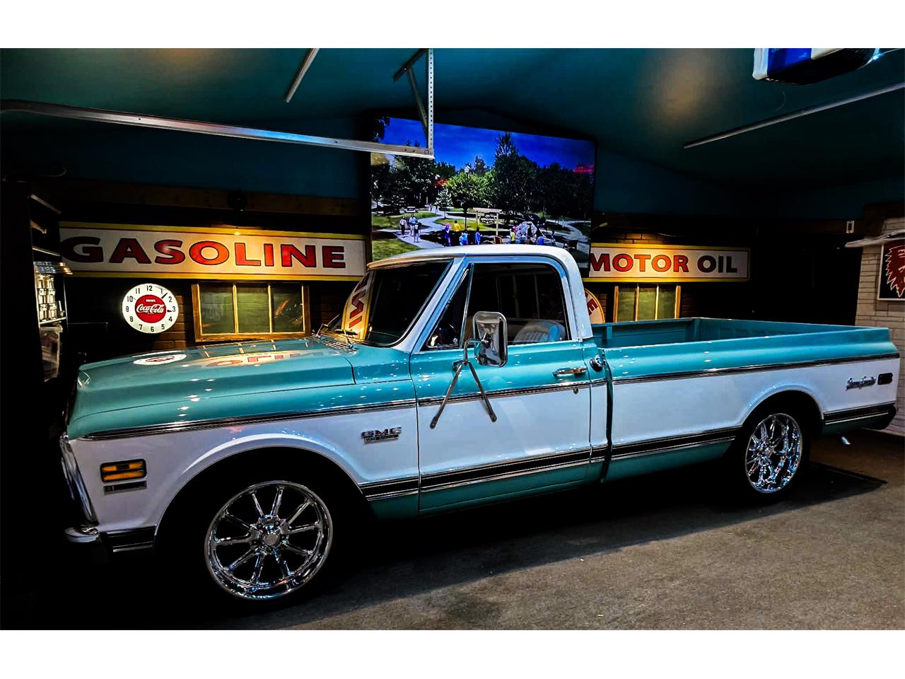 Gmc-12-ton-pickup-1971-tealwhite-White