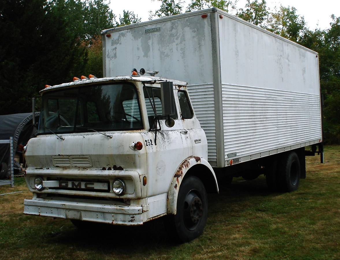 Gmc-4van-1974-White