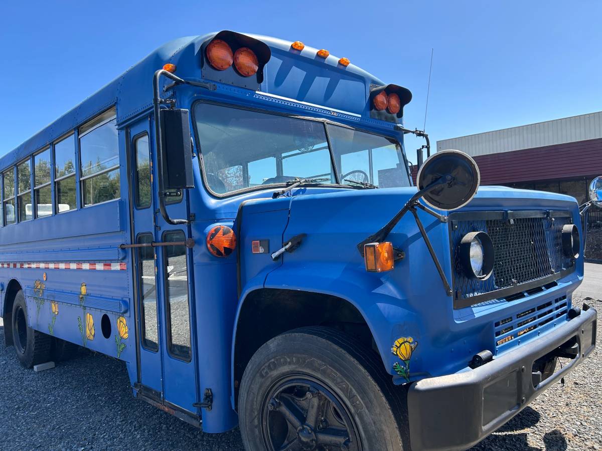 Gmc-Bus-1986-Blue