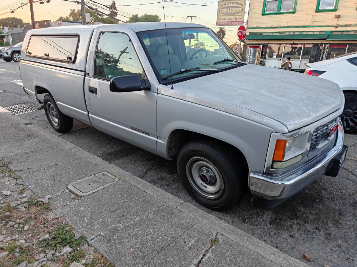 Gmc-C2600-1996-Silver
