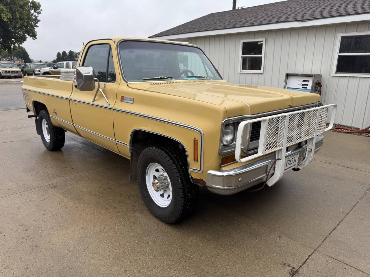 Gmc-Ck-1500-1973-Yellow-Brown