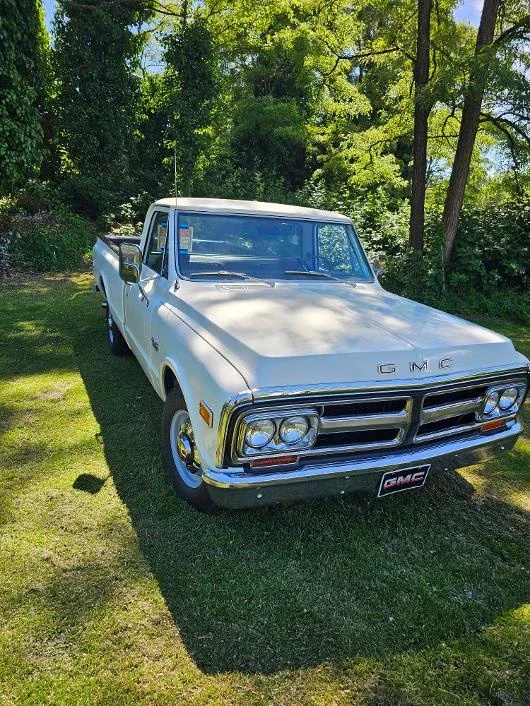 Gmc-Pickup-1972-White-Tan