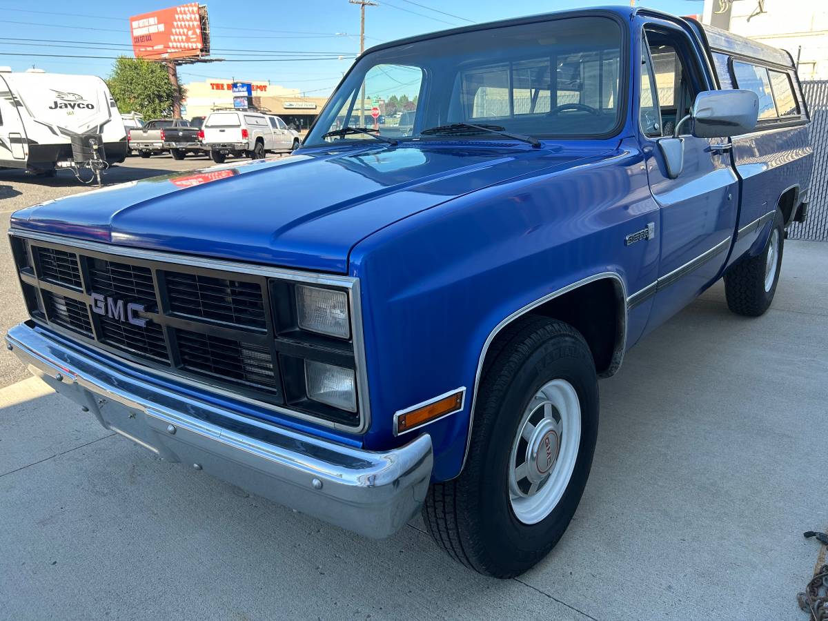 Gmc-Sierra-1984-Blue