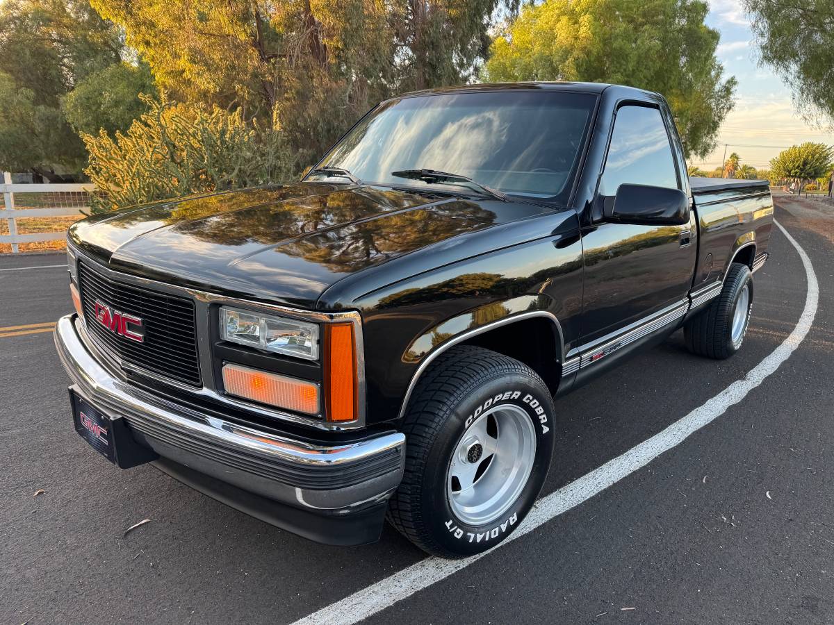 Gmc-Sierra-1990-Black