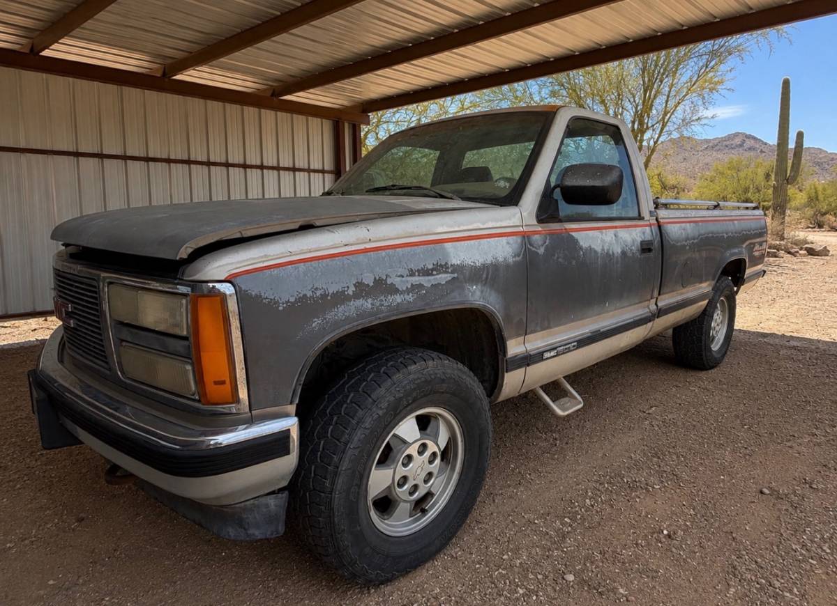 Gmc-Sierra-1992-Silver