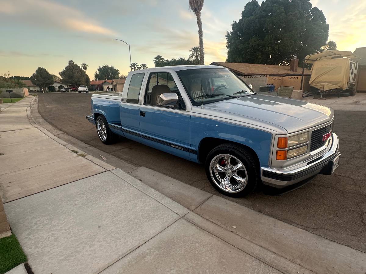 Gmc-Sierra-1994-Red