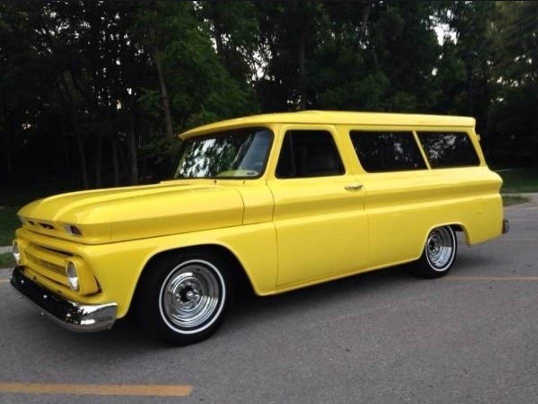 Gmc-Suburban-1966-Yellow