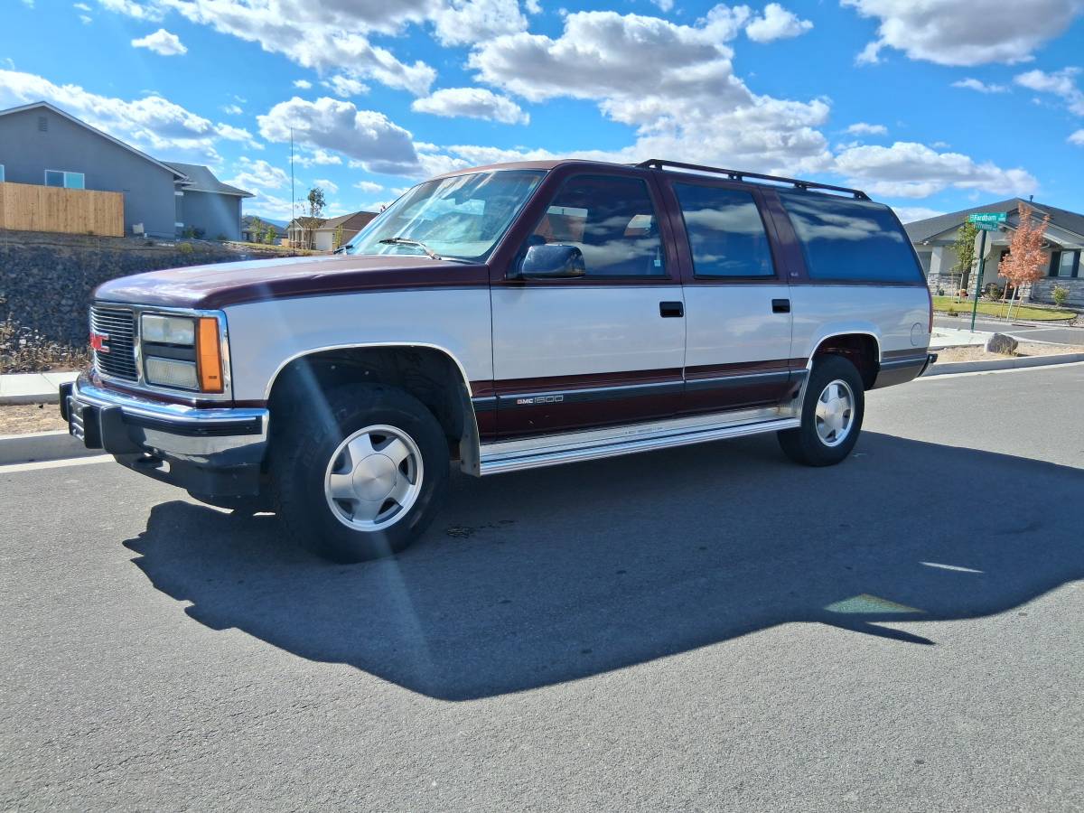 Gmc-Suburban-1993-Red