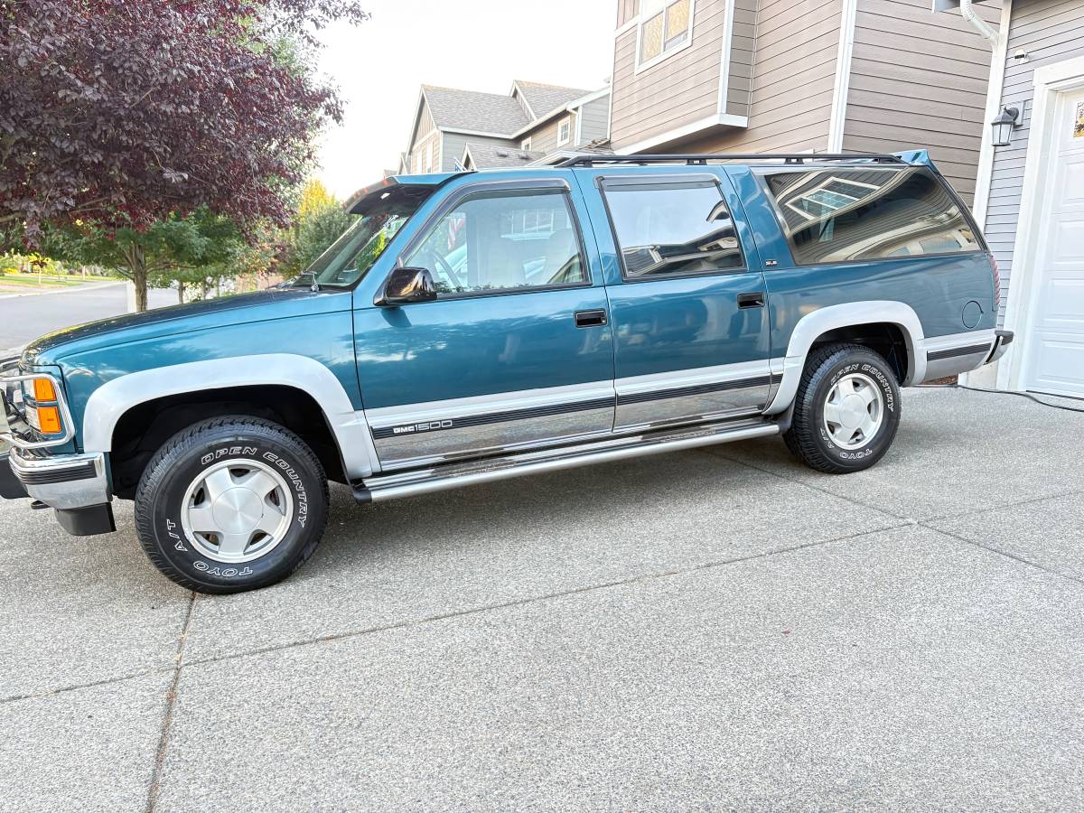 Gmc-Suburban-1994