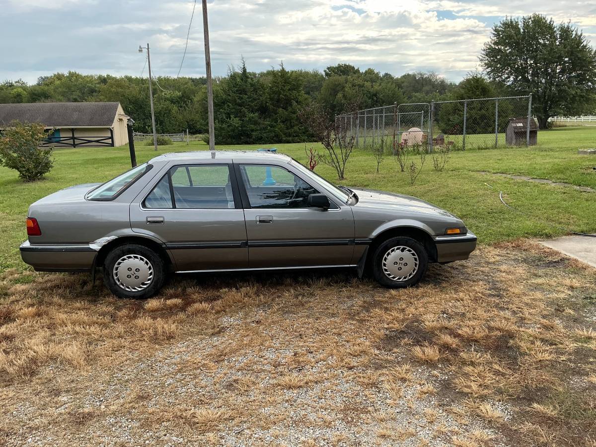 Honda-Accord-1989-Brown
