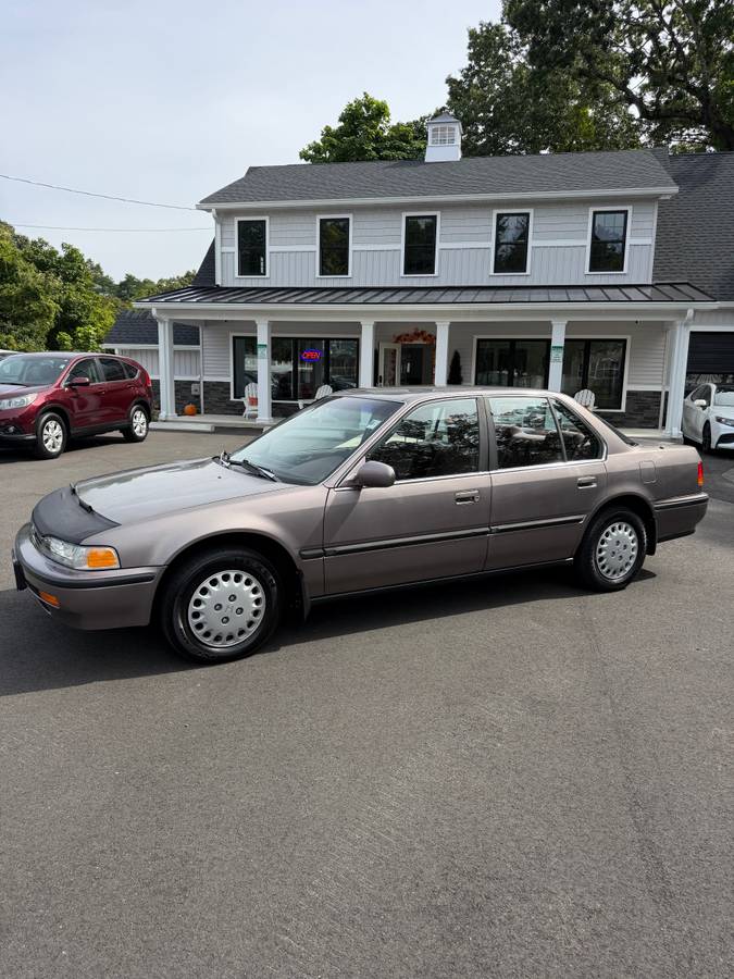 Honda-Accord-1992-Brown