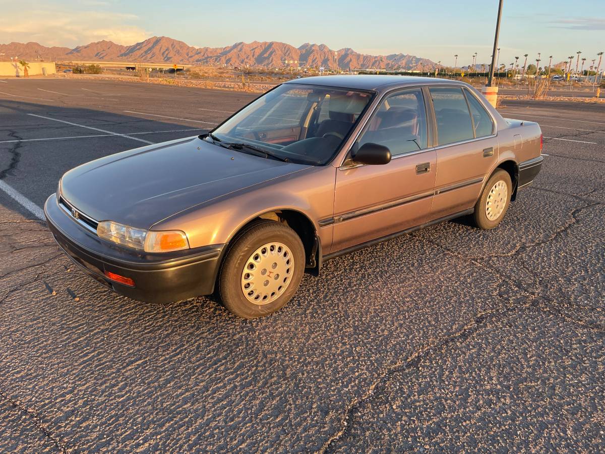 Honda-Accord-1993-Brown