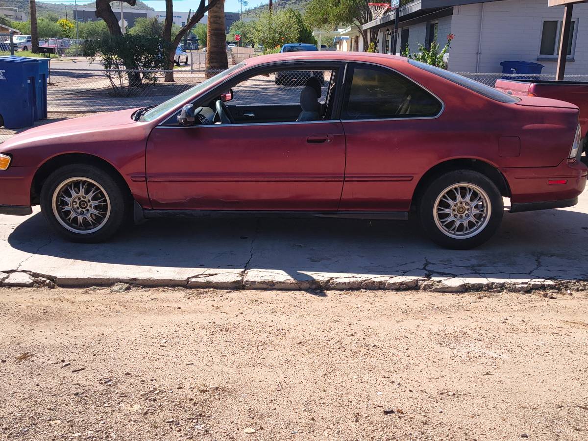 Honda-Accord-1995-Red