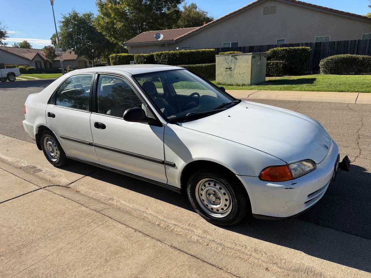 Honda-Civic-lx-sedan-4d-1994-White