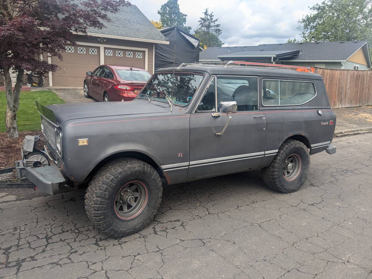I-hc-scout-1975-Gray