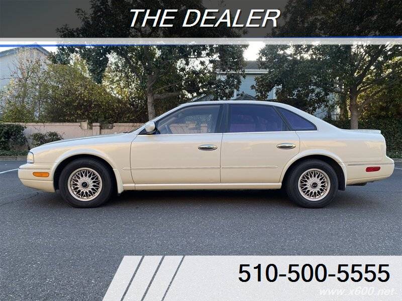Infiniti-q45-a-1995-Red