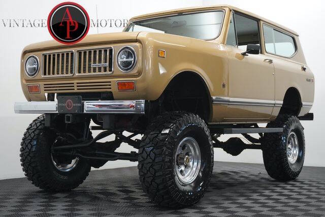 International-ihc-Scout-1973-Gold-Tan