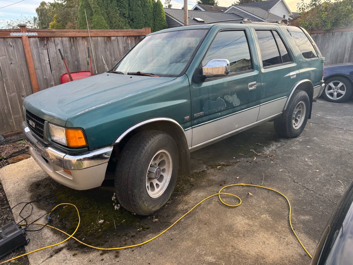 Isuzu-rodeo-1996-Green
