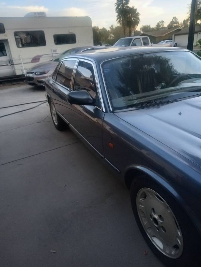 Jag-xj6-1996-Gray