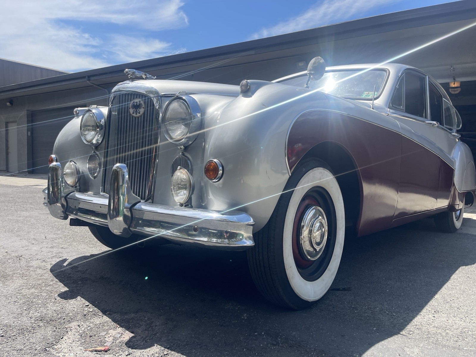 Jaguar-Mark-IX-1961-Sedan