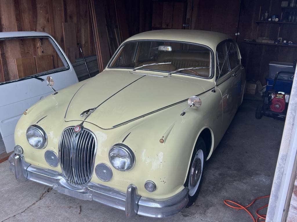 Jaguar-Mk2-mkii-1959-Yellow