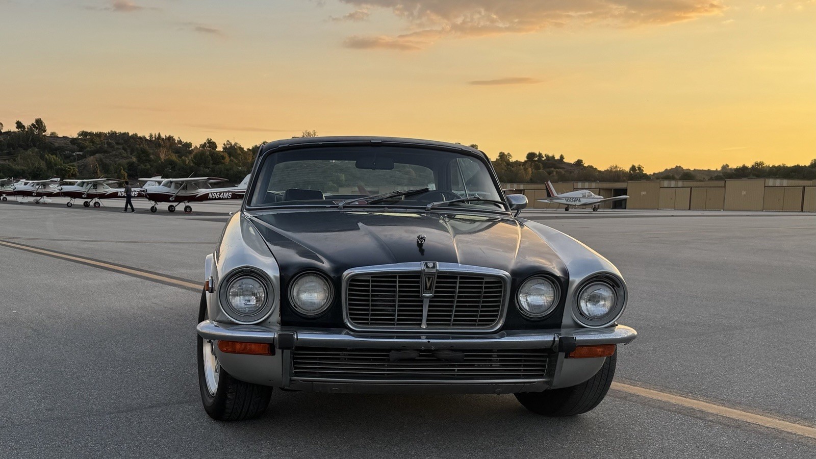 Jaguar-XJ-1975-Coupe-Black