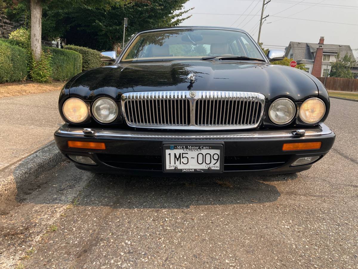 Jaguar-Xj6-1996-Black