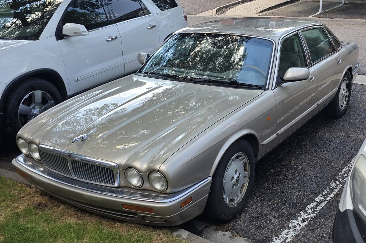 Jaguar-Xj6-1996