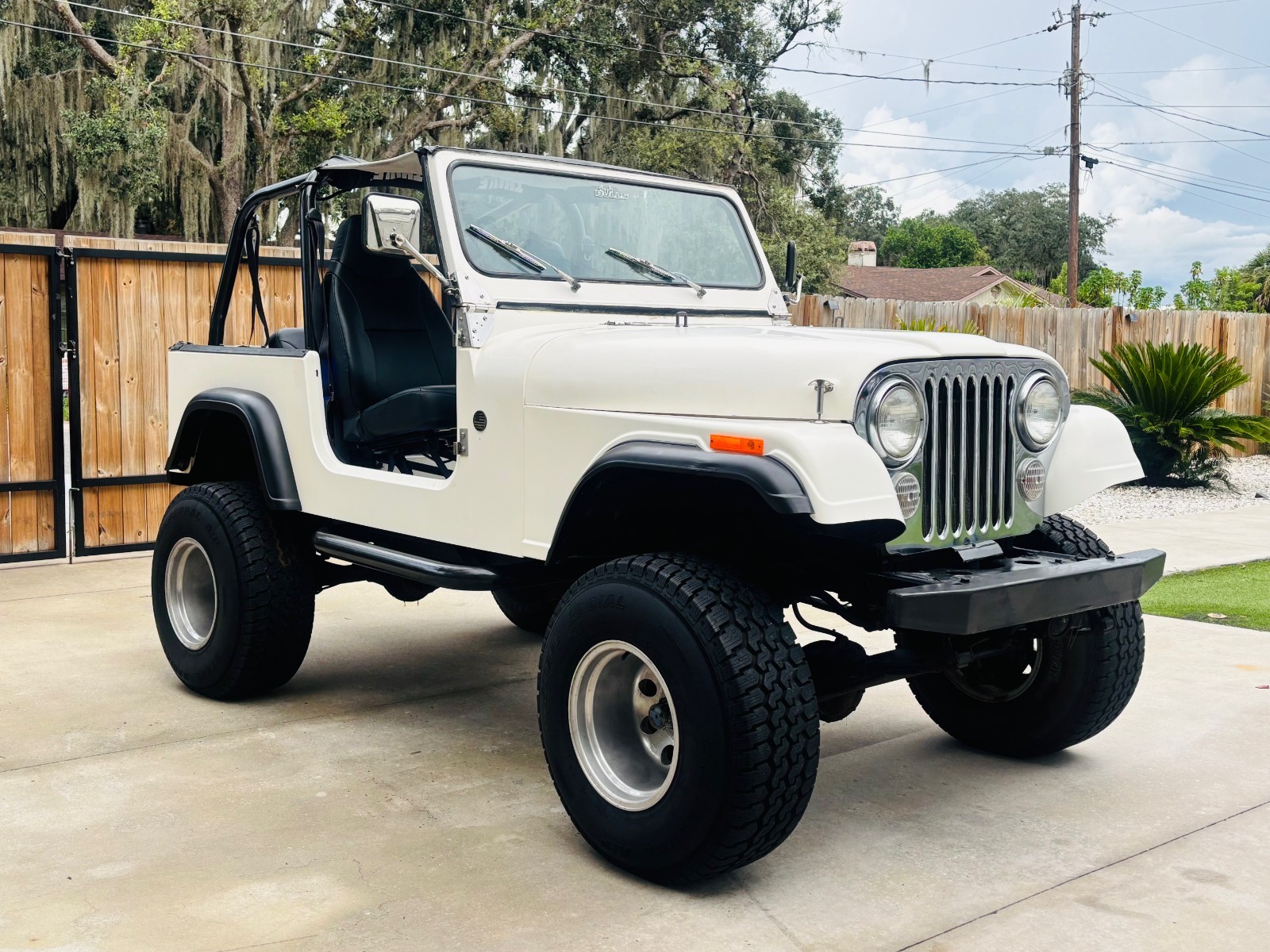 Jeep CJ 1985