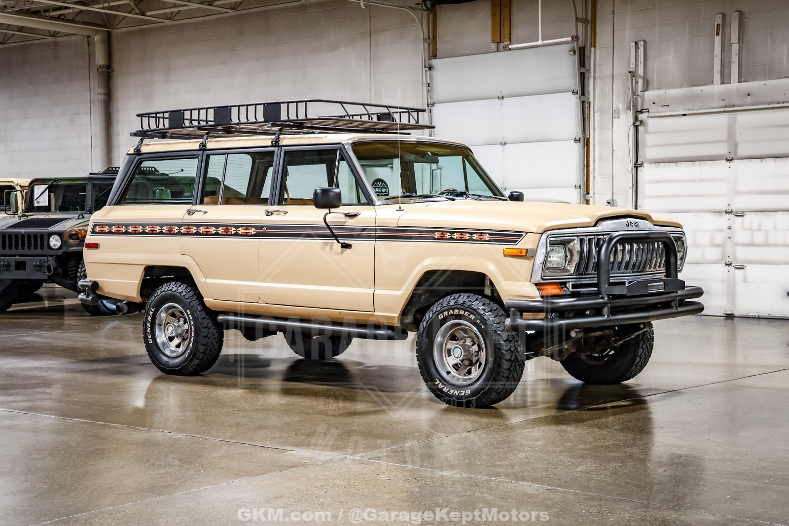 Jeep-Cherokee-1983-SUV-Brown