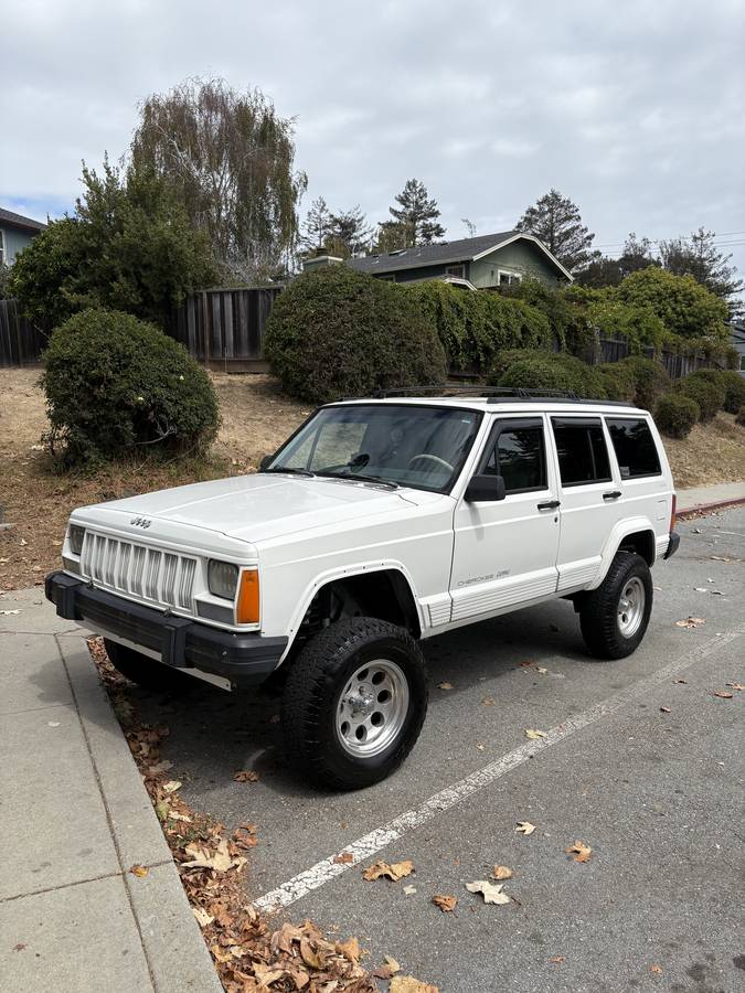 Jeep-Cherokee-1996