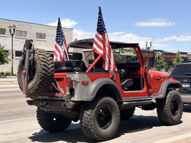 Jeep-Cj-7-1978-Red