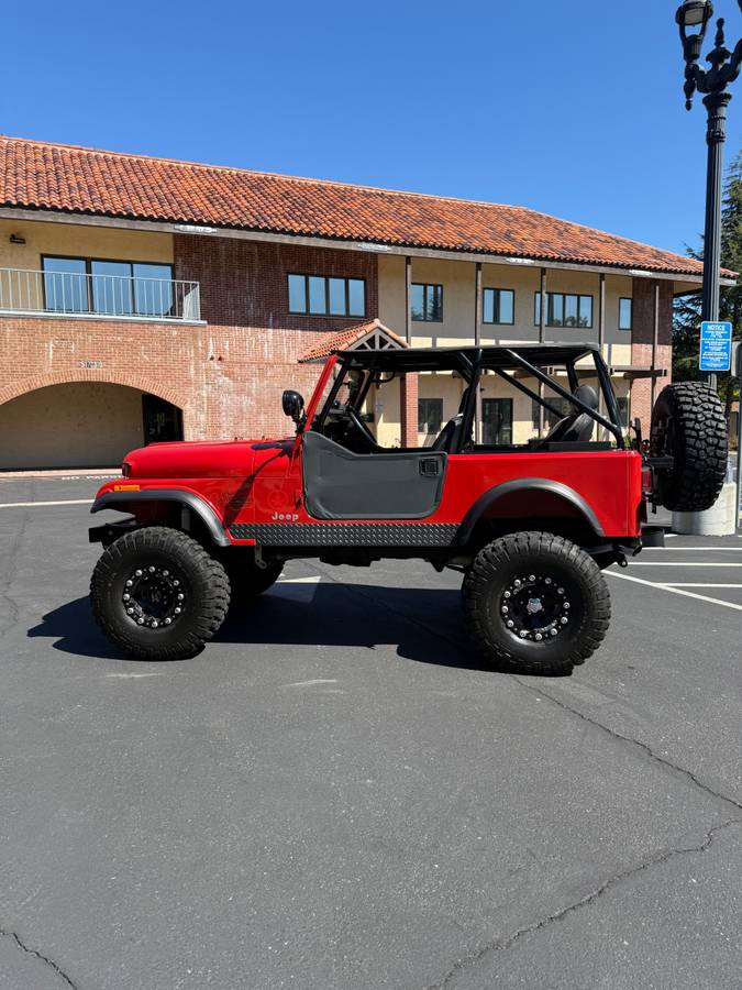 Jeep-Cj-7-1984-Orange