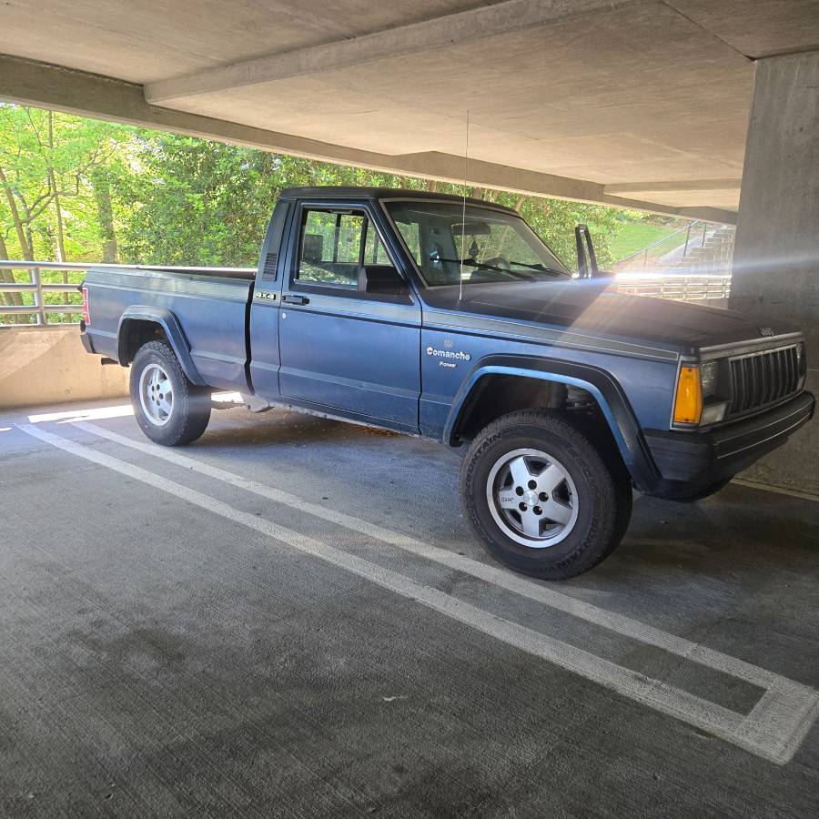 Jeep-Comanche-6quot-pickup-pioneer-1988-Blue