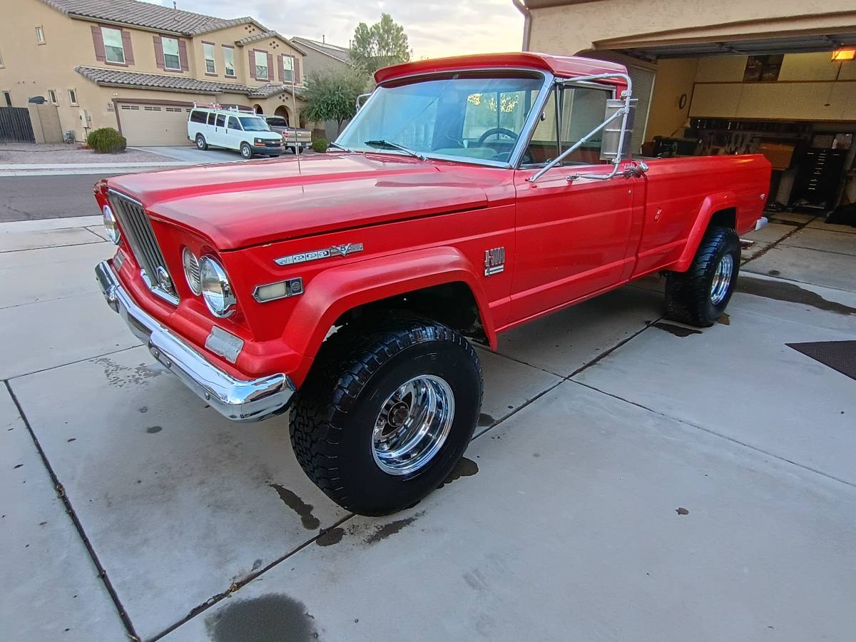 Jeep-Gladiator-j3000-pickup-1969-Orange