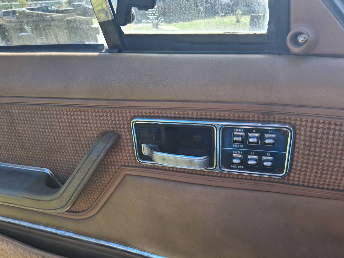 Jeep-Grand-cherokee-1985-Blue