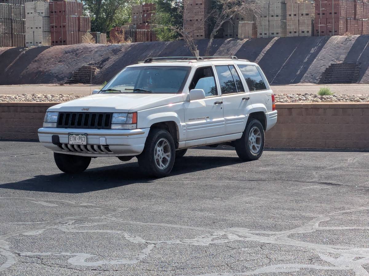 Jeep-Grand-cherokee-1996-White