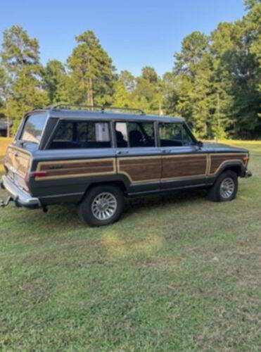Jeep-Grand-wagoneer-1989-Gray-Wood-Burgundy