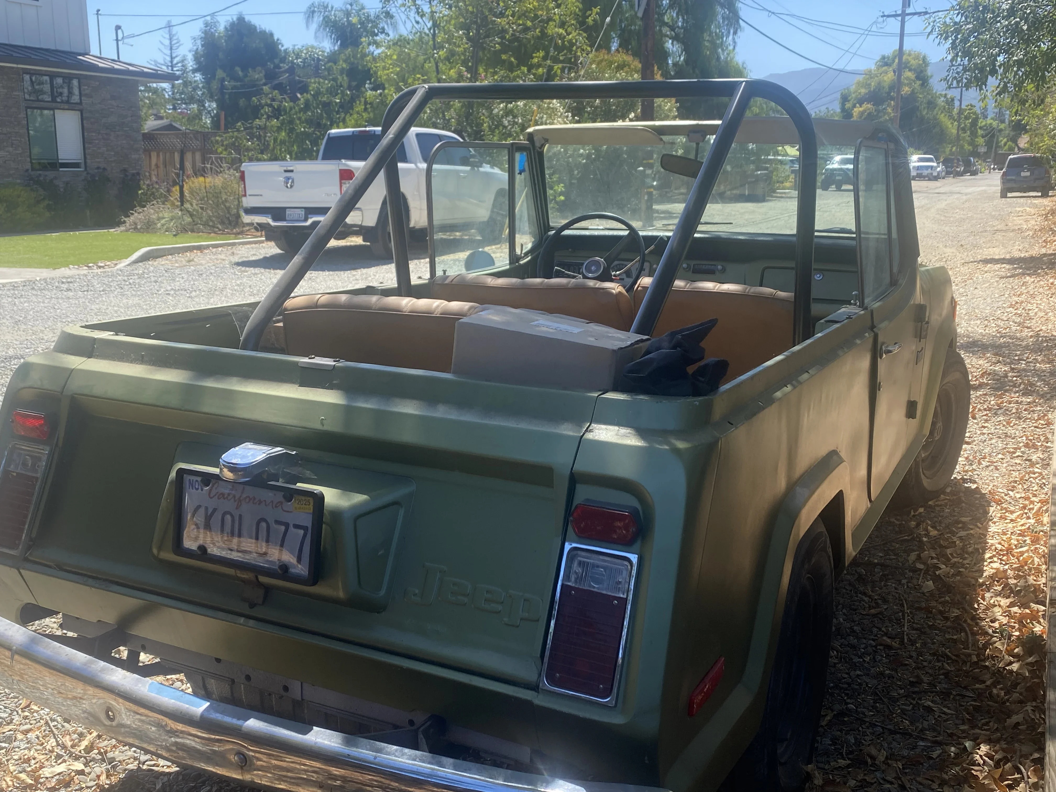 Jeep-Jeepster-commando-1973-Green-Green